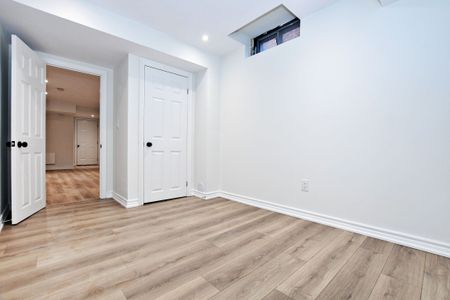 For Lease - 582 Skinner Avenue, Newmarket, Ontario - Photo 4