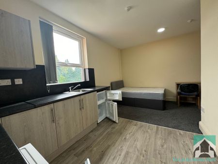 FLAT 1 - 864 Bristol Road, Selly Oak, Birmingham, B29 6HW - Photo 4