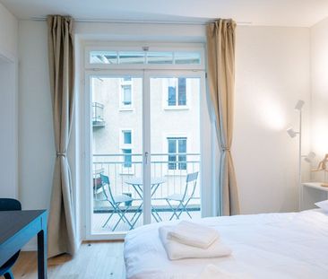 Charmantes Studio-Apartment mit Balkon in Zürich-Seefeld - Photo 5