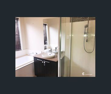 Comfortable and convenient living!! - Photo 4