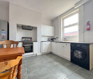 3 bedroom terraced house to rent - Photo 6