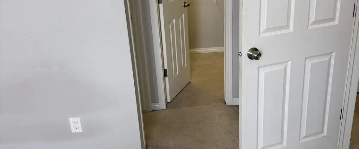Beautiful Spot — 1 Bedroom Room For Rent - Photo 1