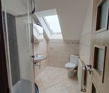 Pronájem 1+KK, podkrovní byt 23 m - Photo 2
