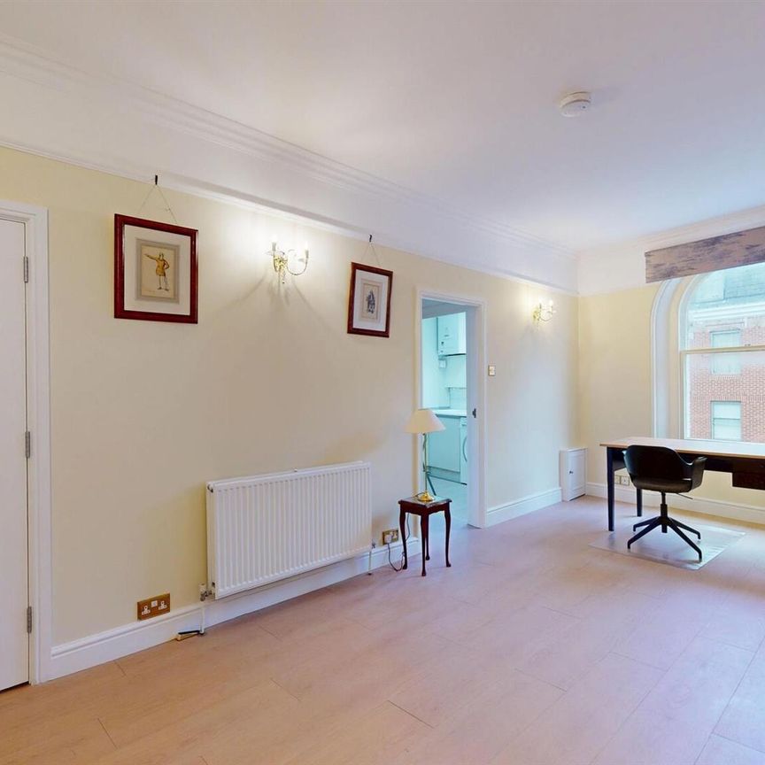studio property to let - Photo 1