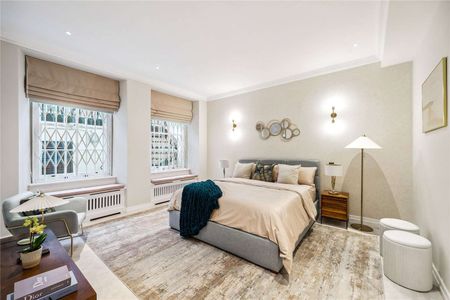 This exceptional two bed apartment is located on a quiet road between Paddington station and Hyde Park. - Photo 5