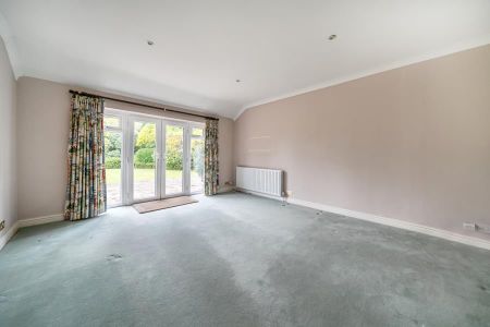 3 bedroom bungalow to rent - Photo 2