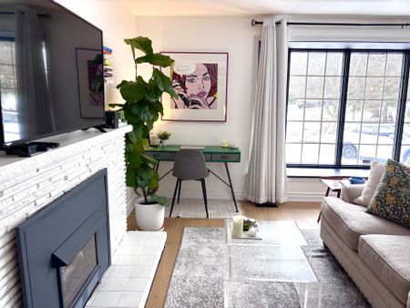 For Lease - 12 Wythenshawe Wood, Toronto, Ontario - Photo 2