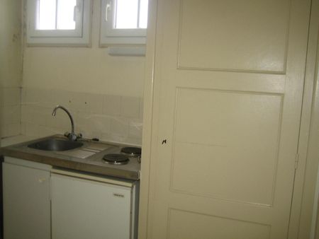 A LOUER ANGERS CENTRE VILLE - T1 SITUE 72 RUE BAUDRIERE ... - Photo 2