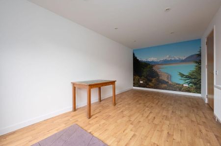 4 bedroom townhouse to rent - Photo 2