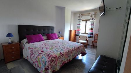 Piso de alquiler en Urbanizacion Bahia de Estepona, Guadalobón - Photo 4