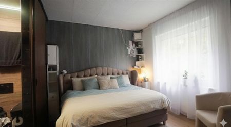 Wohnen in Top-Lage: Großzügige Großraumgarçonnière mit Balkon und Designer-Ausstattung - Foto 3