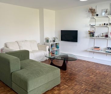 2 Bed Flat, Greenwich, SE10 - Photo 4
