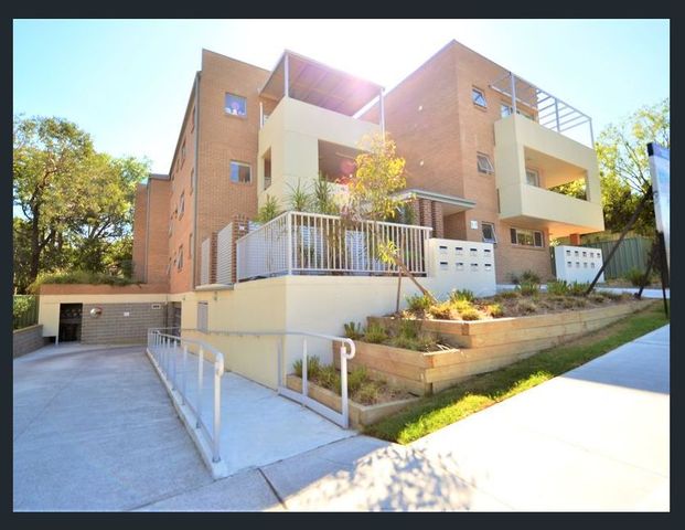 2/5-7 Fig Tree Avenue Telopea - Photo 1