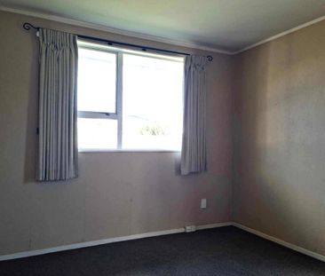 Groovy Glamis - Photo 3