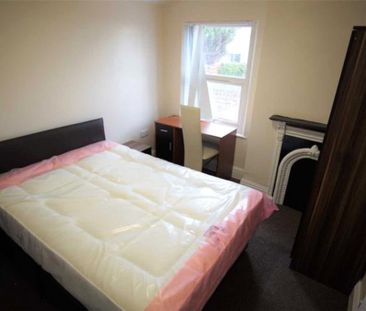 5 bedroom terraced house to rent - Photo 2