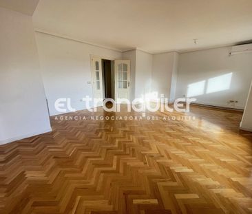 Dúplex de alquiler en Calle San Sebastián, Casco Antiguo - Photo 4