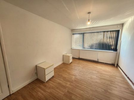 Holly Bush Lane, Stourbridge, DY8 4HH - Photo 4