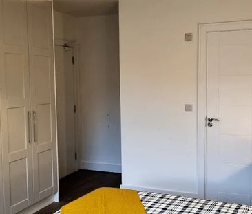 Phibsborough Road, Dublin - Photo 3