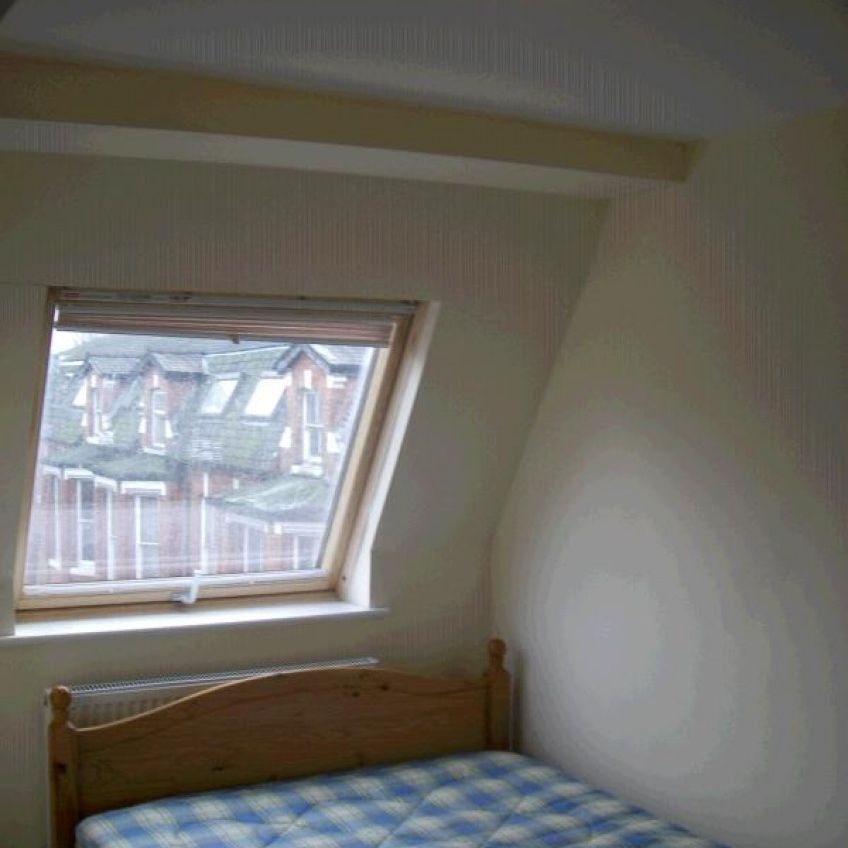 Beaconsfield Crescent Manchester - Photo 1