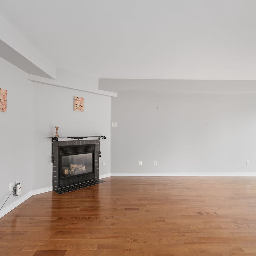 For Lease - 4 Thorburn Private, Lower Town - Sandy Hill, Ontario - Photo 1