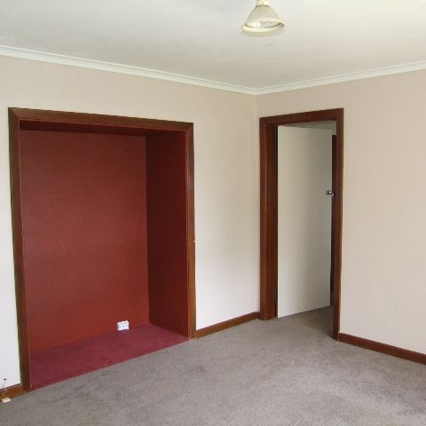 Spacious One Bedroom Unit - Photo 1