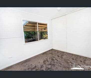 Family Home in Soldiers Hill! - Photo 1