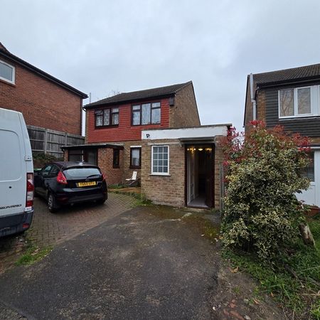 Studio Flat, South Norwood Hill, SE25 - Photo 4