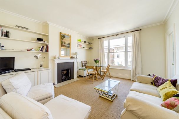 1 Bed Flat, Stowe Road, W12 - Photo 1