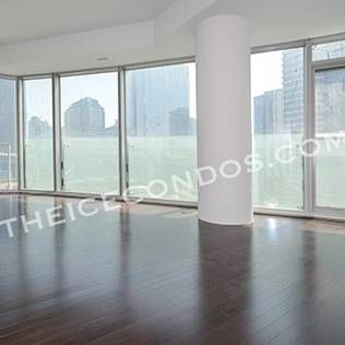 12 YORK STREET - THE ICE CONDOS - 2 BEDROOM W/LAKEVIEWS + PARKING - Photo 1