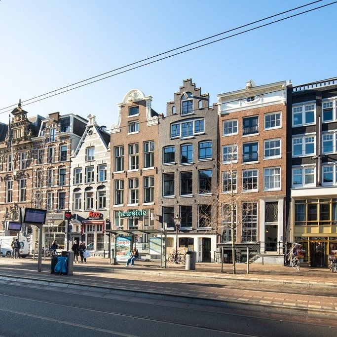 Te huur: Appartement Nieuwezijds Voorburgwal in Amsterdam - Photo 1