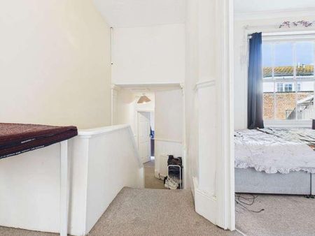 St Georges Road, Brighton, BN2 - Photo 3