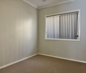 LOVELY FAMILY HOME - Photo 3