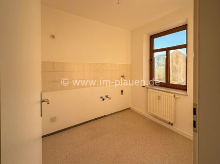 Plauen-Neundorf: 2-Zimmer-Dachgeschosswohnung mit Balkon + Stellplatz - Photo 4