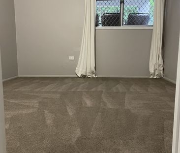 42 Pennant Street, Jamboree Heights QLD 4074 - House For Rent | Domain - Photo 3