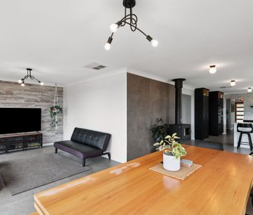 36 Sorrento Pde, Hayborough SA 5211 - House For Rent | Domain - Photo 3