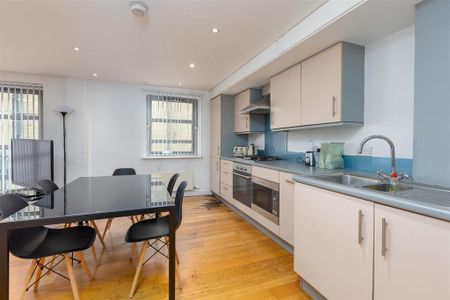 2 bedroom private hall to rent - Photo 4