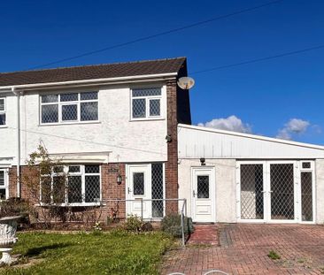 4 bedroom semi-detached house to rent - Photo 4