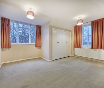 Available unfurnished from 28/07/2025 - Photo 3