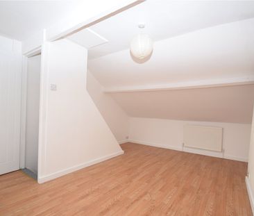 2 bed terraced house to rent in Union Street, Scarborough, YO11 - Photo 3