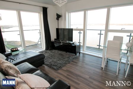 Darbyshire House, Greenhithe, Kent, DA9 - Photo 2