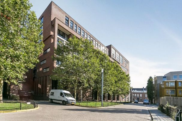 Portiekflat Lichtstraat, Eindhoven huren? - Photo 1
