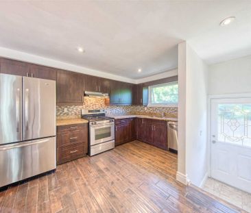 For Lease - 88 Clover Ridge Drive, Ajax, Ontario - Photo 5