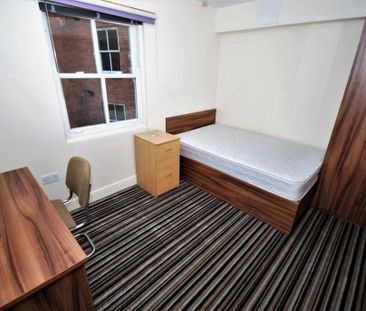 6 bedroom flat to rent - Photo 5