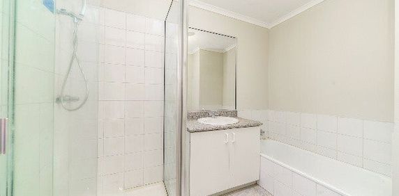 Doncaster East - Photo 2