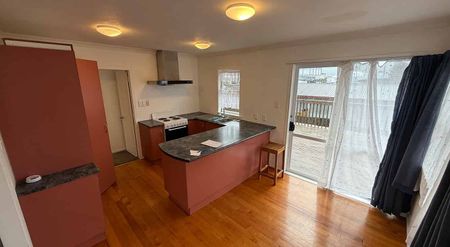 Beautiful 3BR Home in the Heart of Takanini - Photo 4