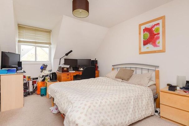 4 bedroom terraced house to rent - Photo 1