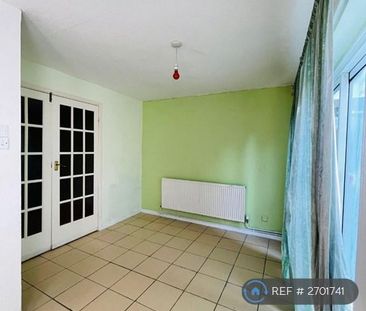 3 bedroom terraced house to rent - Photo 6