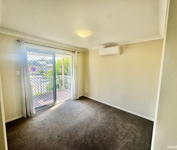 Your townhouse in a convenience location - Photo 3
