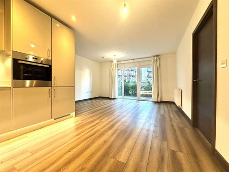 1 bedroom apartment - Photo 2