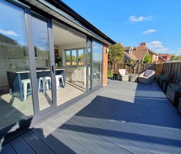 Meadow Road, Earley, RG6 - Photo 4